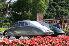 Class C : The Art of Streamlining. Tatra 87 (1939)