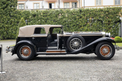 Class A  - 04 - Flamboyance in motion - Pre-war coachbuilt luxury.  Isotta-Fraschini 8A SS by Castagna (1930)
