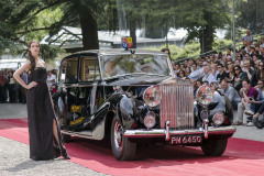 Class C - 30 - Phantom story - The Rolls-Royce Phantom through the ages. Rolls-Royce IV by H.J. Mulliner  (1954)