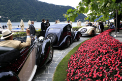 16 / Line up class B with a rear view of "DOnald Duck" Aston Martin 4 Door Saloon.