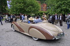20 / Delahaye - 135 M 1Cabriole by  Faget & Varnet wins the mention of honor in it's class.