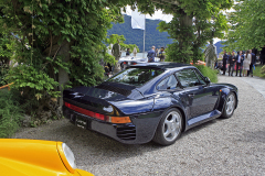 96 /  Porsche - 959 Komfort next to the Yellowbird.