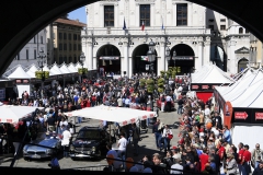 History; when the sealing was held at Piazza della Loggia