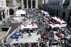 Thursday - Piazza delle Vittoria  (sealing of the cars)