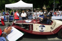 Thursday - officers at the check point 1 before the start at Viale Venezia