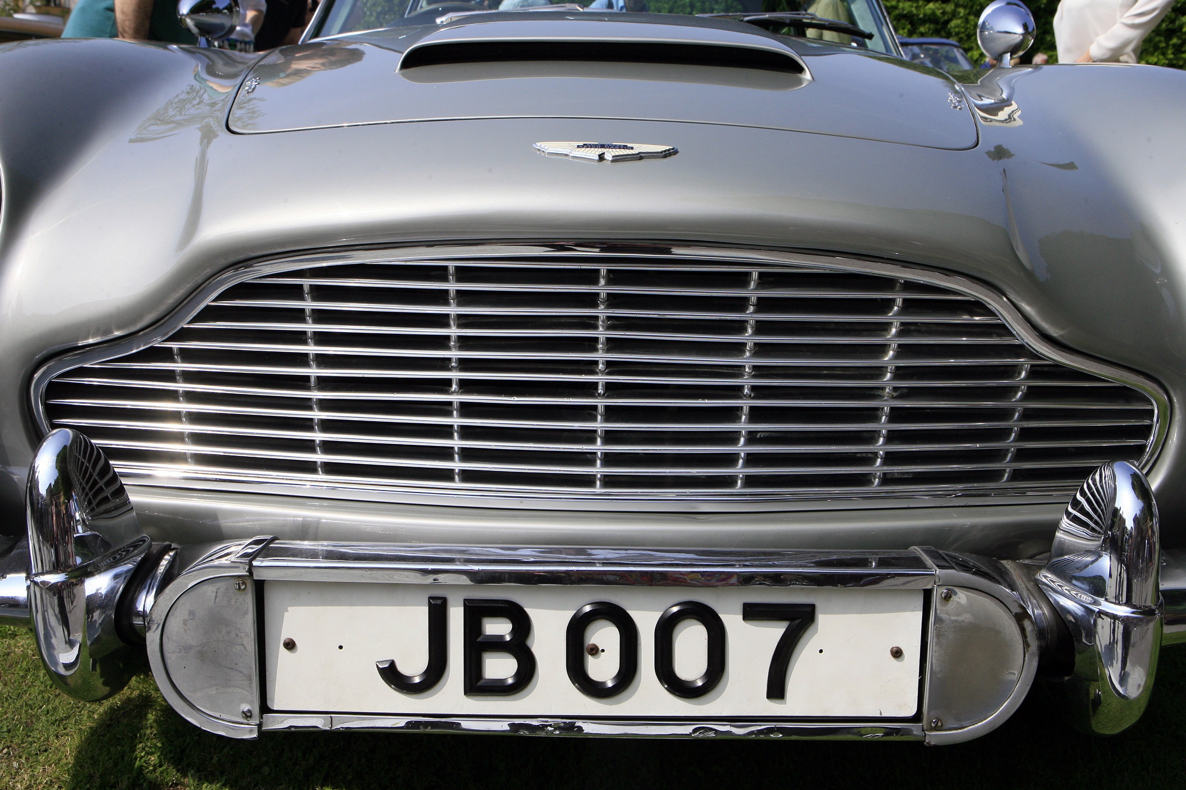 Class G - 1964 James Bond Aston Martin DB5.
