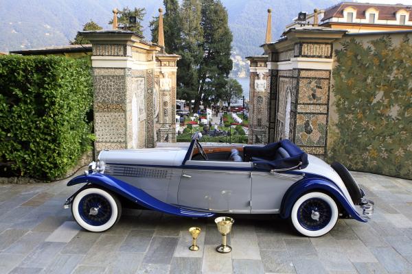 Class B - 18 - Developing the Theme : Space,  Pace and Grace / Lancia Dilambda Serie I by Carlton Carriage (1930)