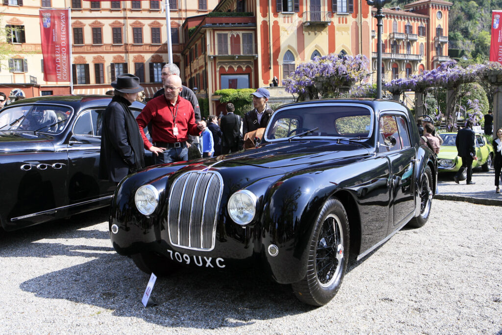 Entrant 44 - 2010 / Talbot-Lago T26 GS - 1948 / Class D : Closed Two Door Cars from 1935 to 1950. ©photoLeonBeenen