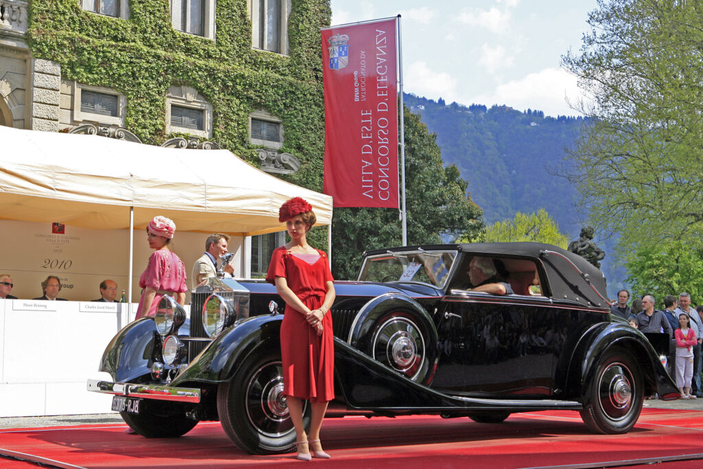 A Rolls-Royce, Phantom II Continental, Drophead Coupé by Binder from 1935 receives the Trofeo Rolls-Royce. An award dedicated to the most elegant Rolls-Royce by the Jury / Concorso d'Eleganza Villa d'Este 2010.